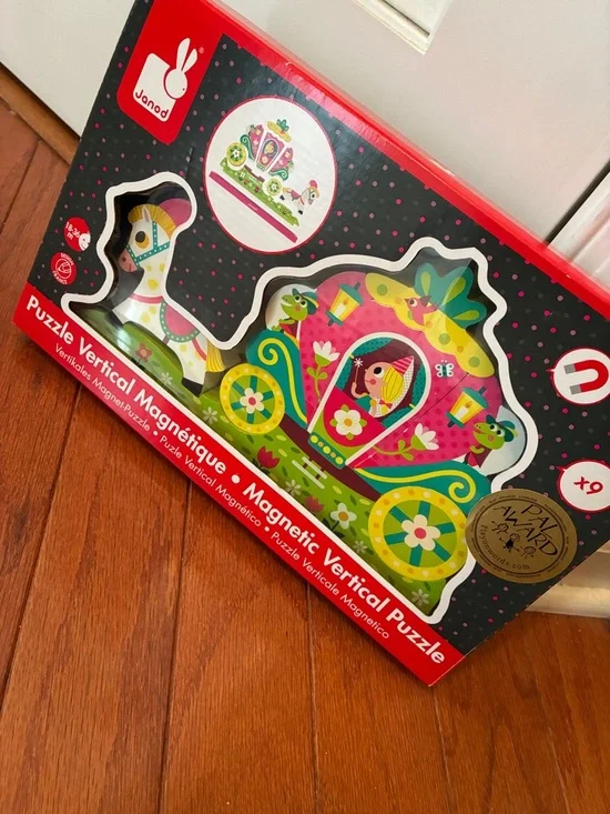 NWT Janod Pink & Green Magnetic Vertical Puzzle - Princess Carriage - Picture 3 of 12